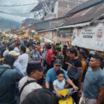 Kembalikan Fungsi Jalan dan Trotoar, Aparat Gabungan TNI, Polri dan Satpol PP Tertibkan Pasar Girian