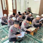 Tadarus Brimob Bangun Mental Tangguh Selama Ramadan