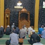 Brimob Metro Jaya Gelar Salat Subuh Berjamaah, Pererat Kedekatan dengan Warga